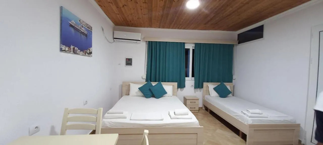 Dian'S Apartments Εξαμίλιο