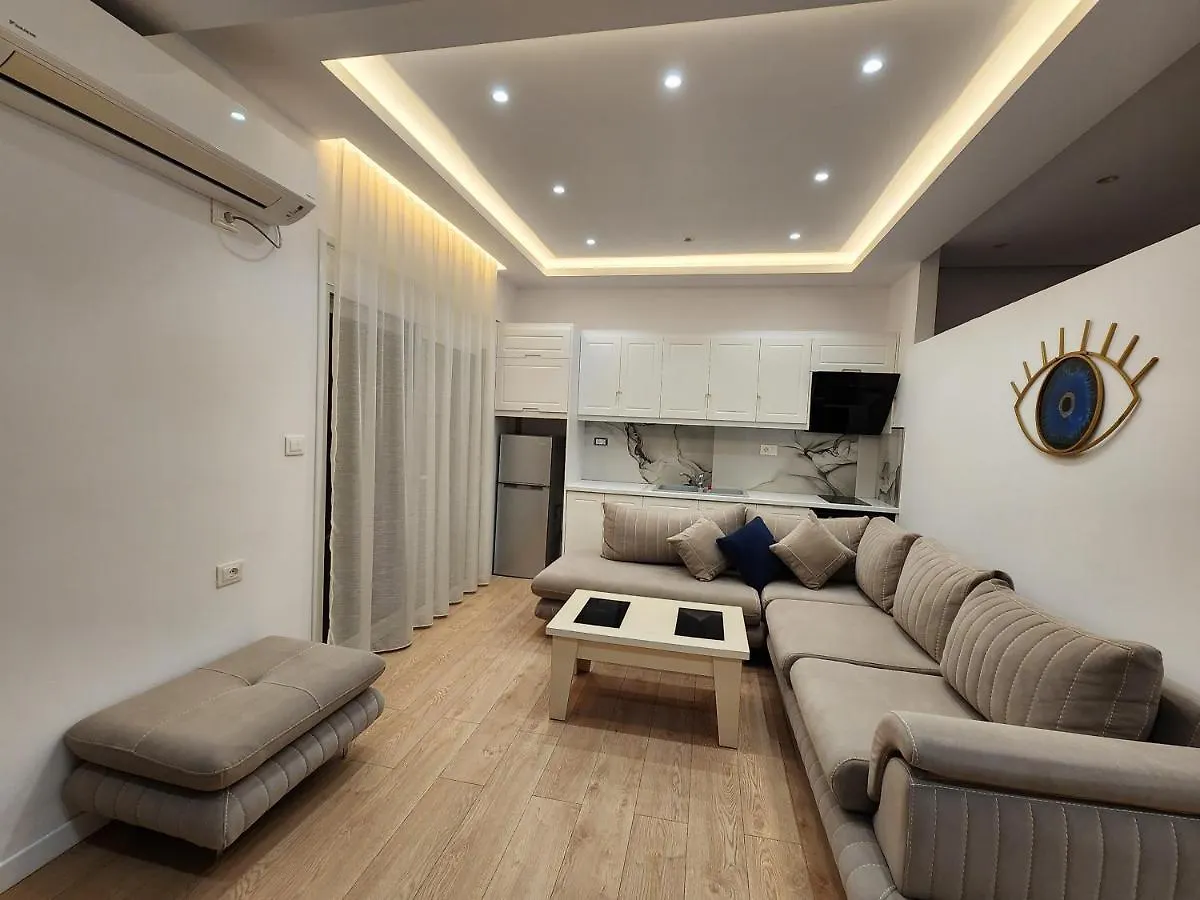 Dian'S Apartments Εξαμίλιο