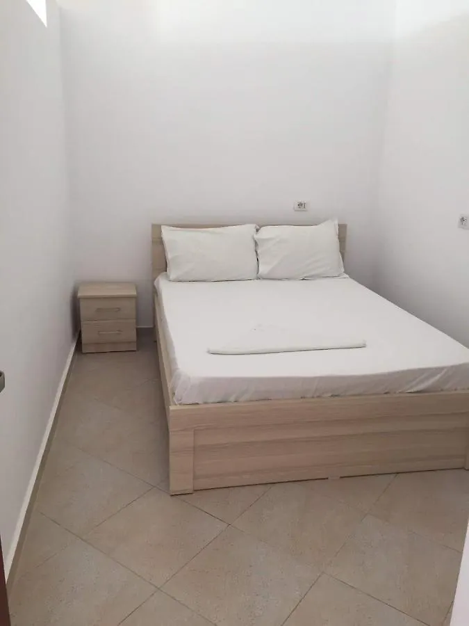 Dian'S Apartments Εξαμίλιο 0*,