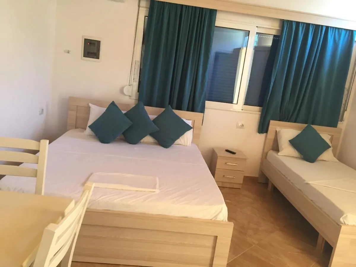 Dian'S Apartments Εξαμίλιο 0*,